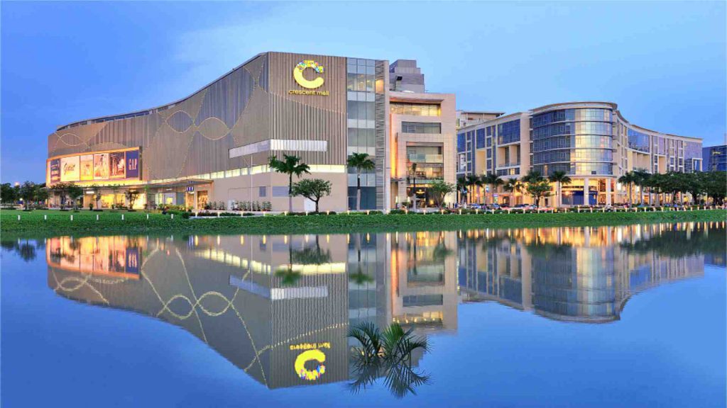 trung tam thuong mai the crescent mall